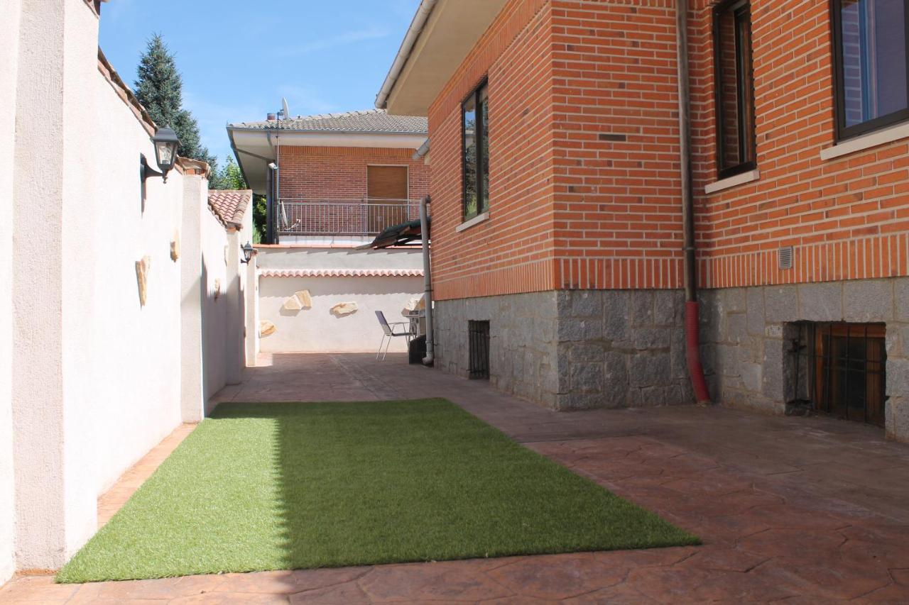 Aire De Pinares Villa Coca Luaran gambar